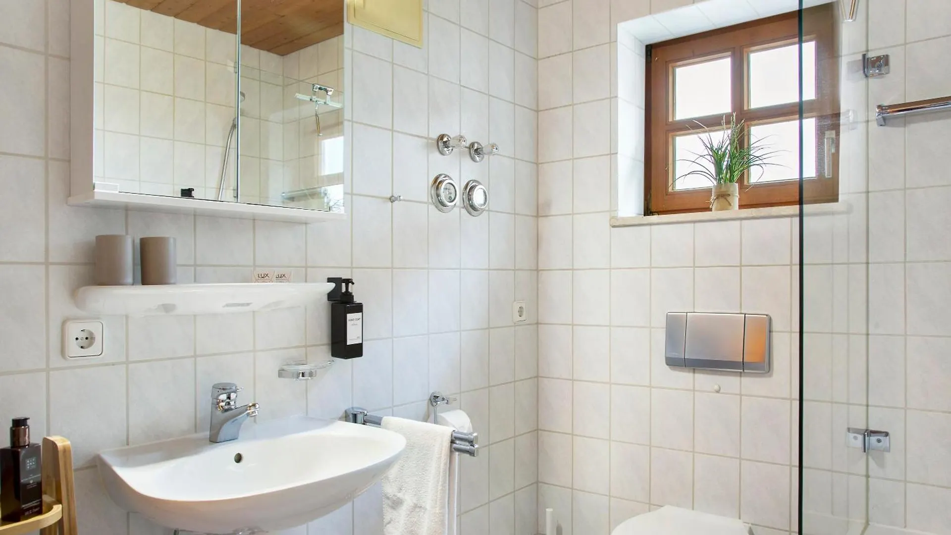 Schoenauer Hof - Wohnung Max Josef Passau 0*,  Germany